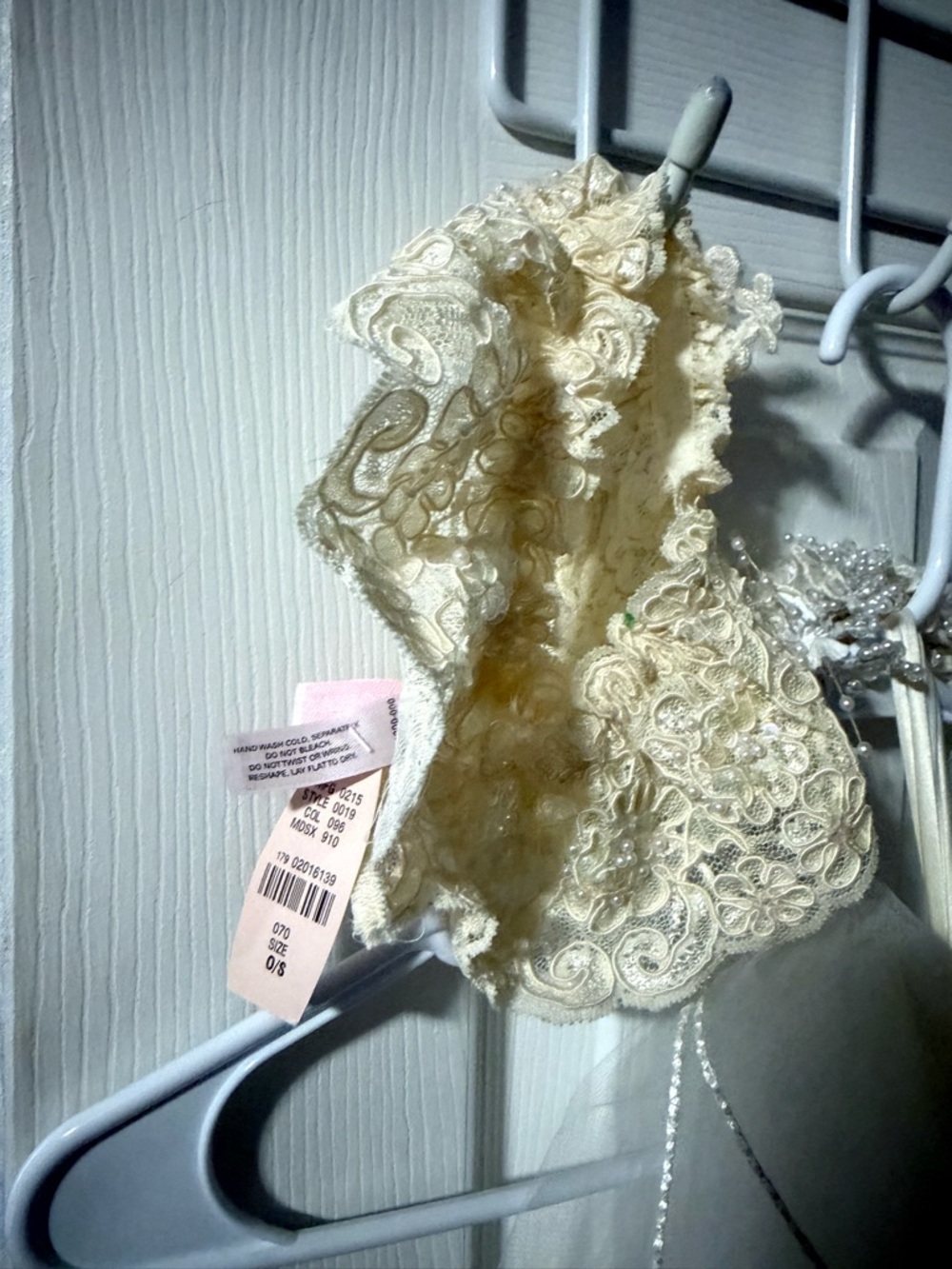 Ivory Lace Decorative Bridal garter (Single)